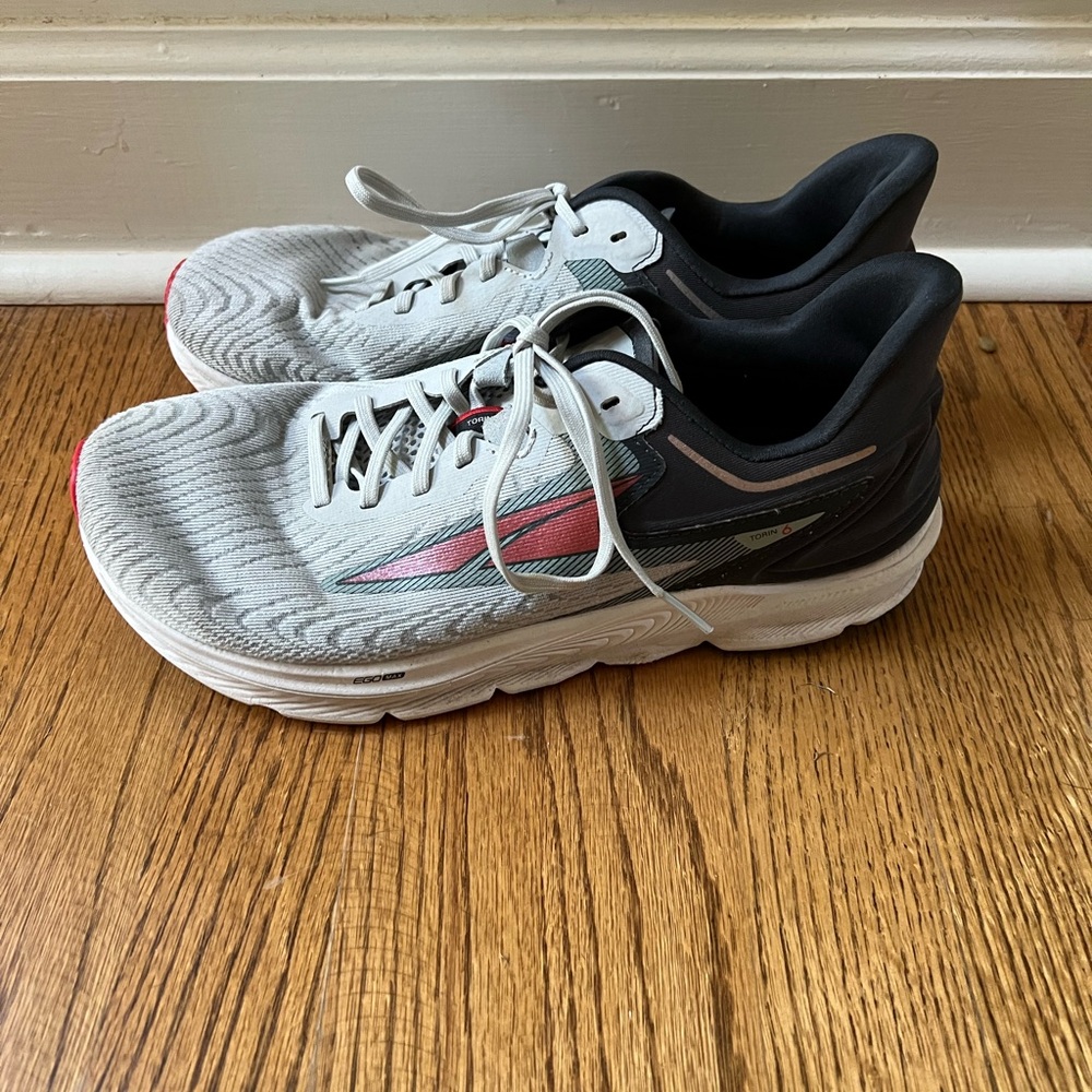 Men’s Altra Torin 6 - Athletic Shoes - Gray and Black with Red Accents